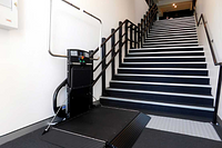 montascale a pedana curvo